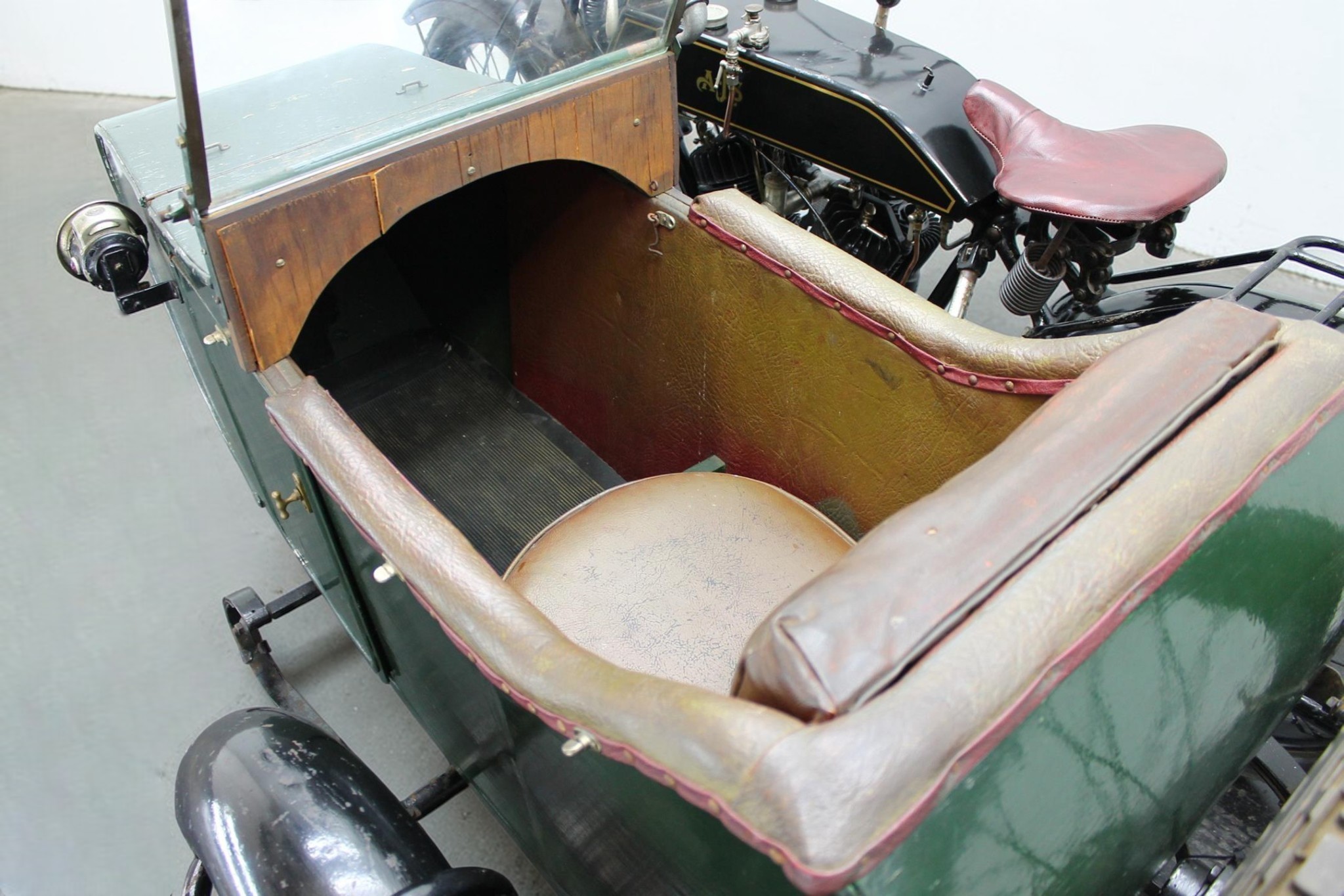 1924 AJS Model D with Sidecar sidecar detail