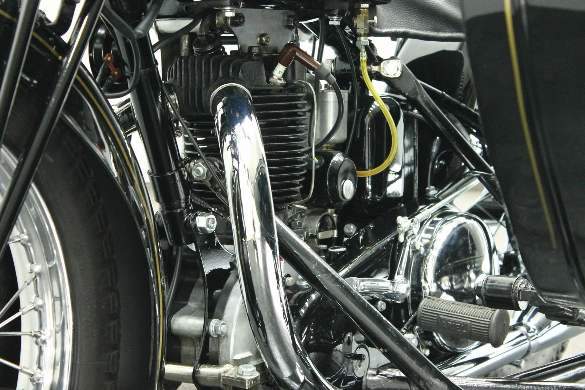 1930 Ariel VF31 with Sidecar seat detail