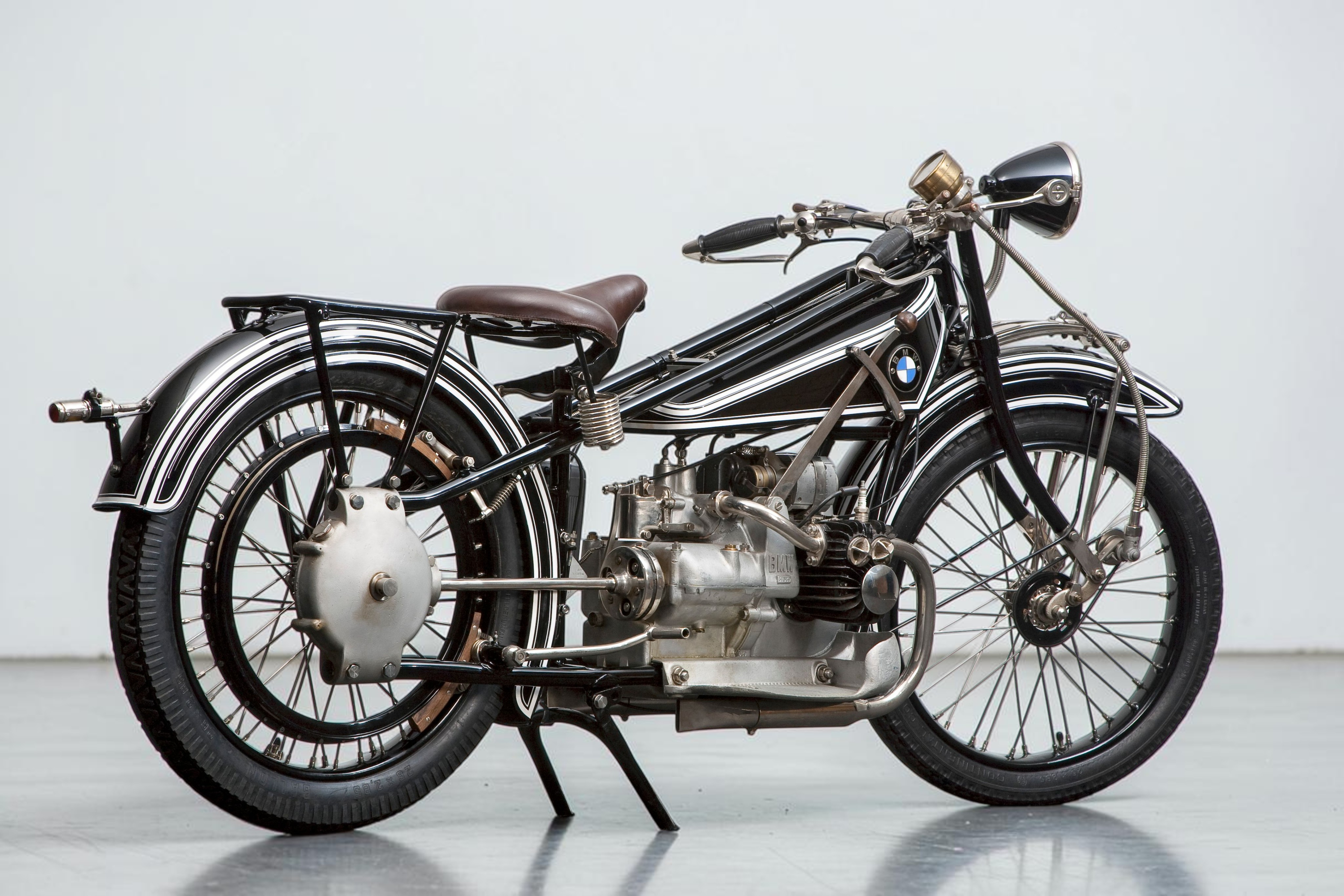 1924 BMW R32 rear right view