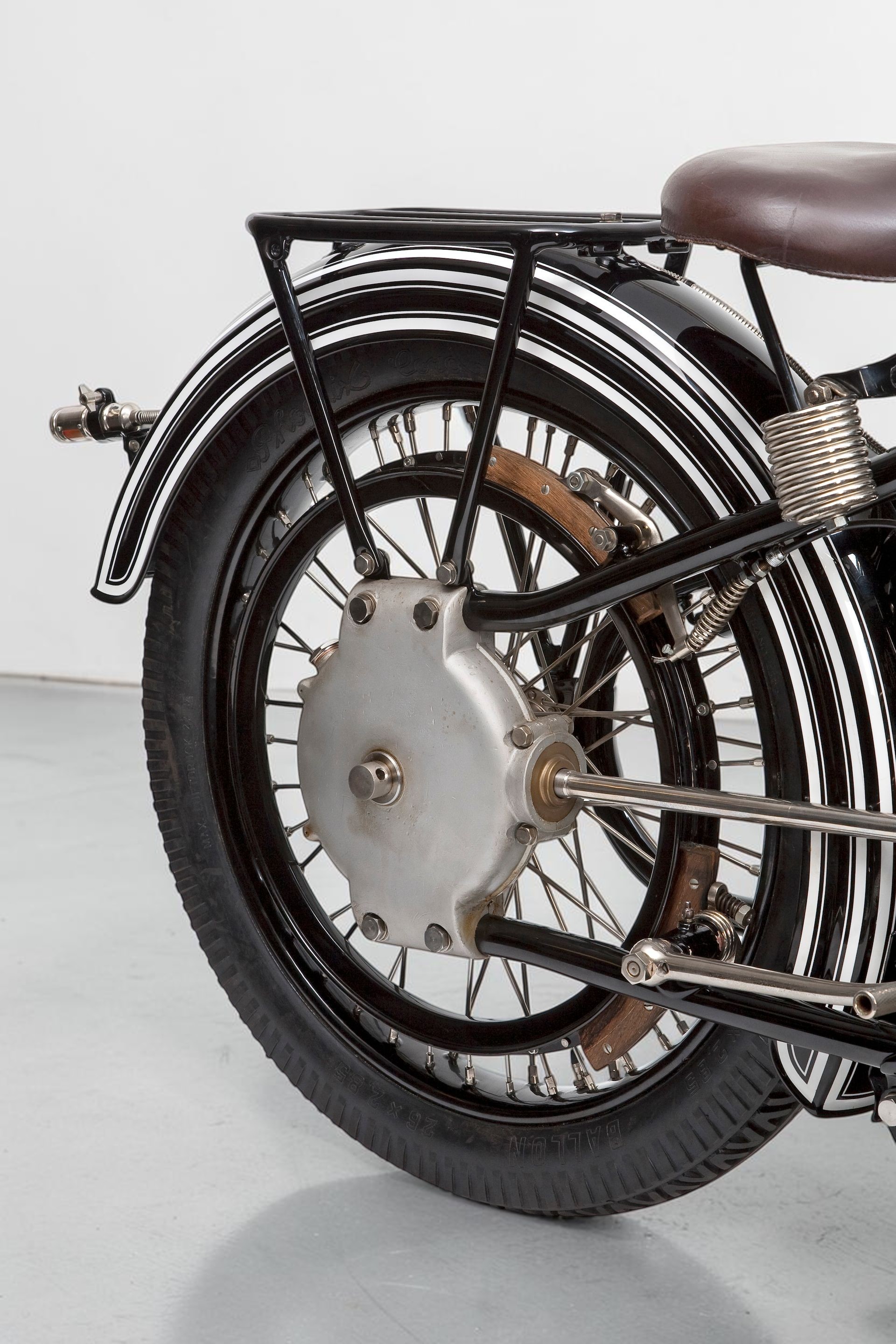 1924 BMW R32 front rear wheel detail