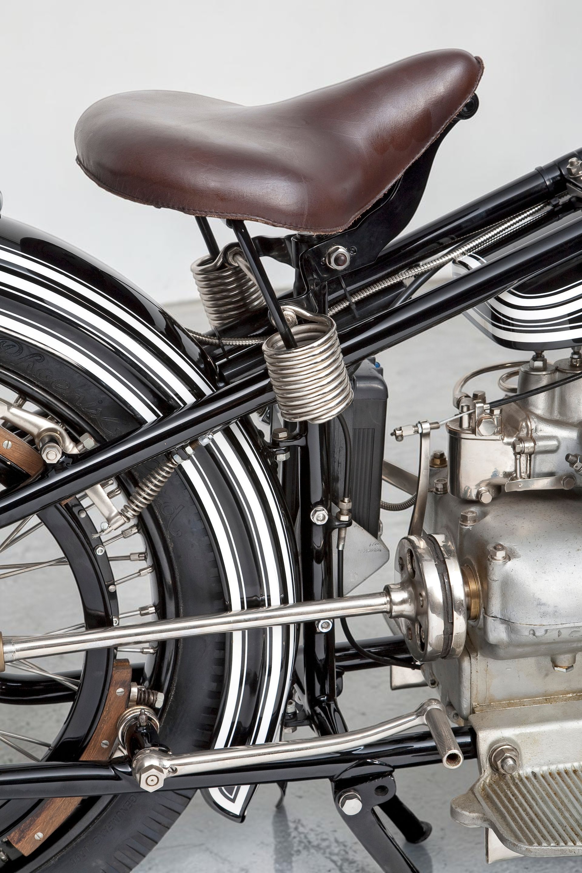 1924 BMW R32 seat view