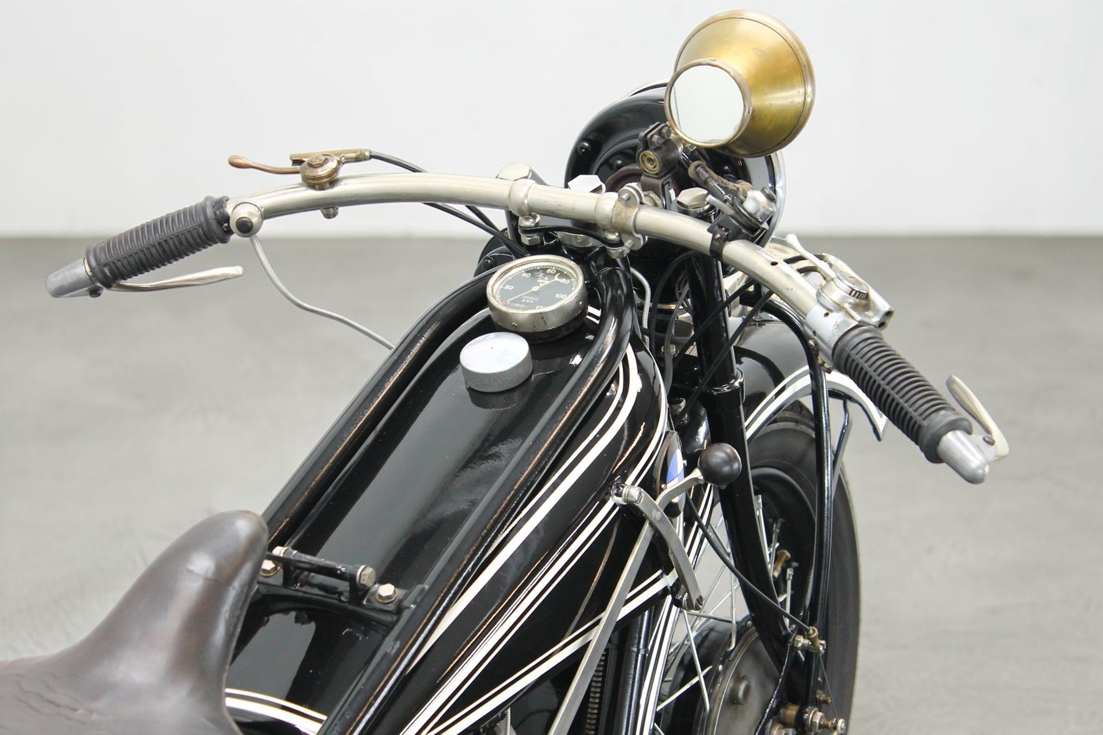1928 BMW Model R42 gas tank view