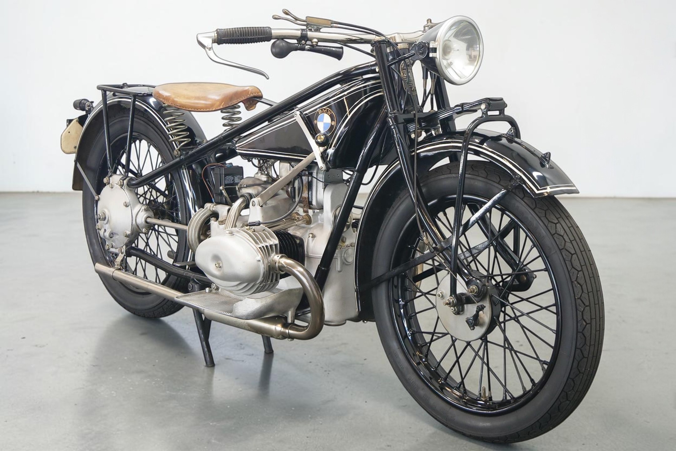 1928 BMW Model R47 front right view