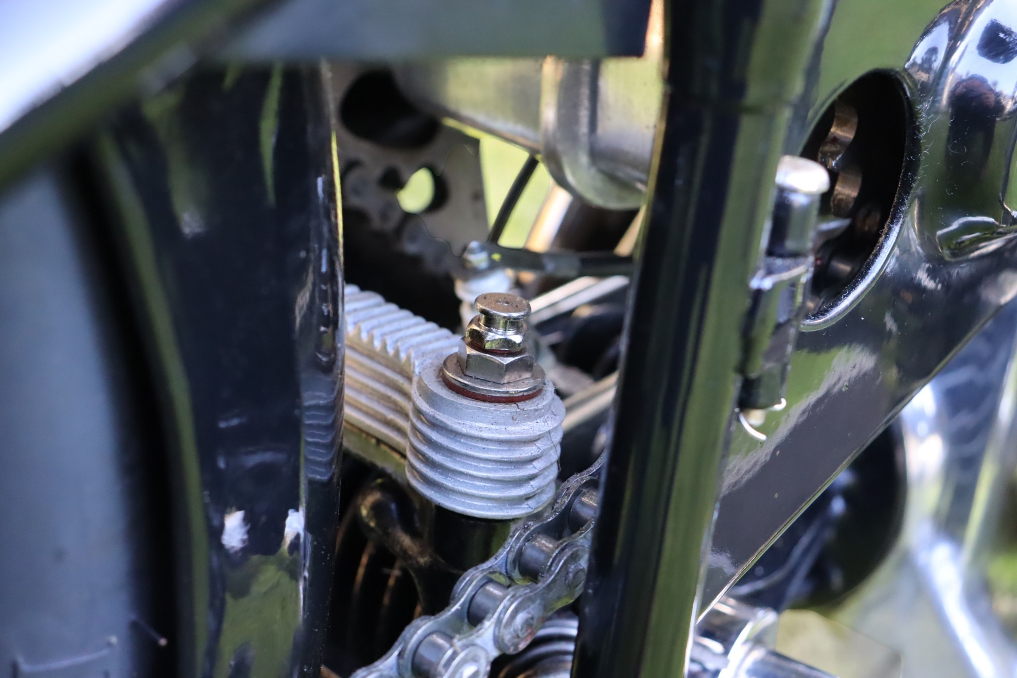 1925 Douglas Model OB chain detail