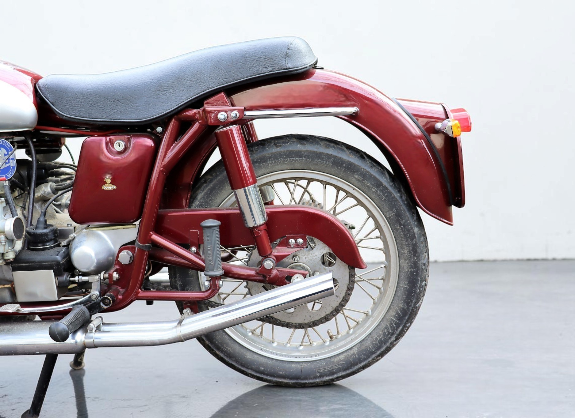 1956 Douglas Model Dream Four side wheel detail