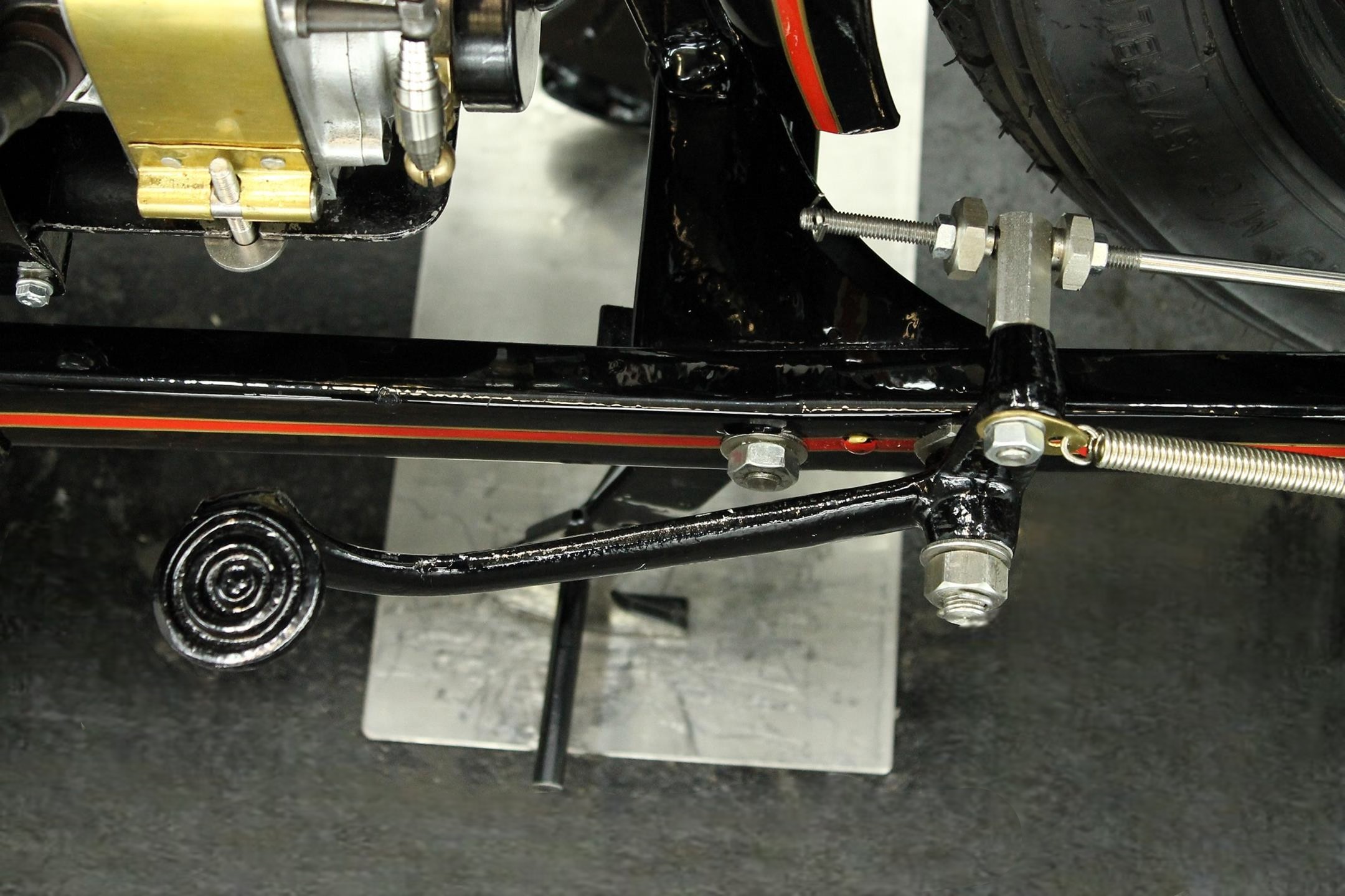 1931 Dresch Monobloc front engine view detail