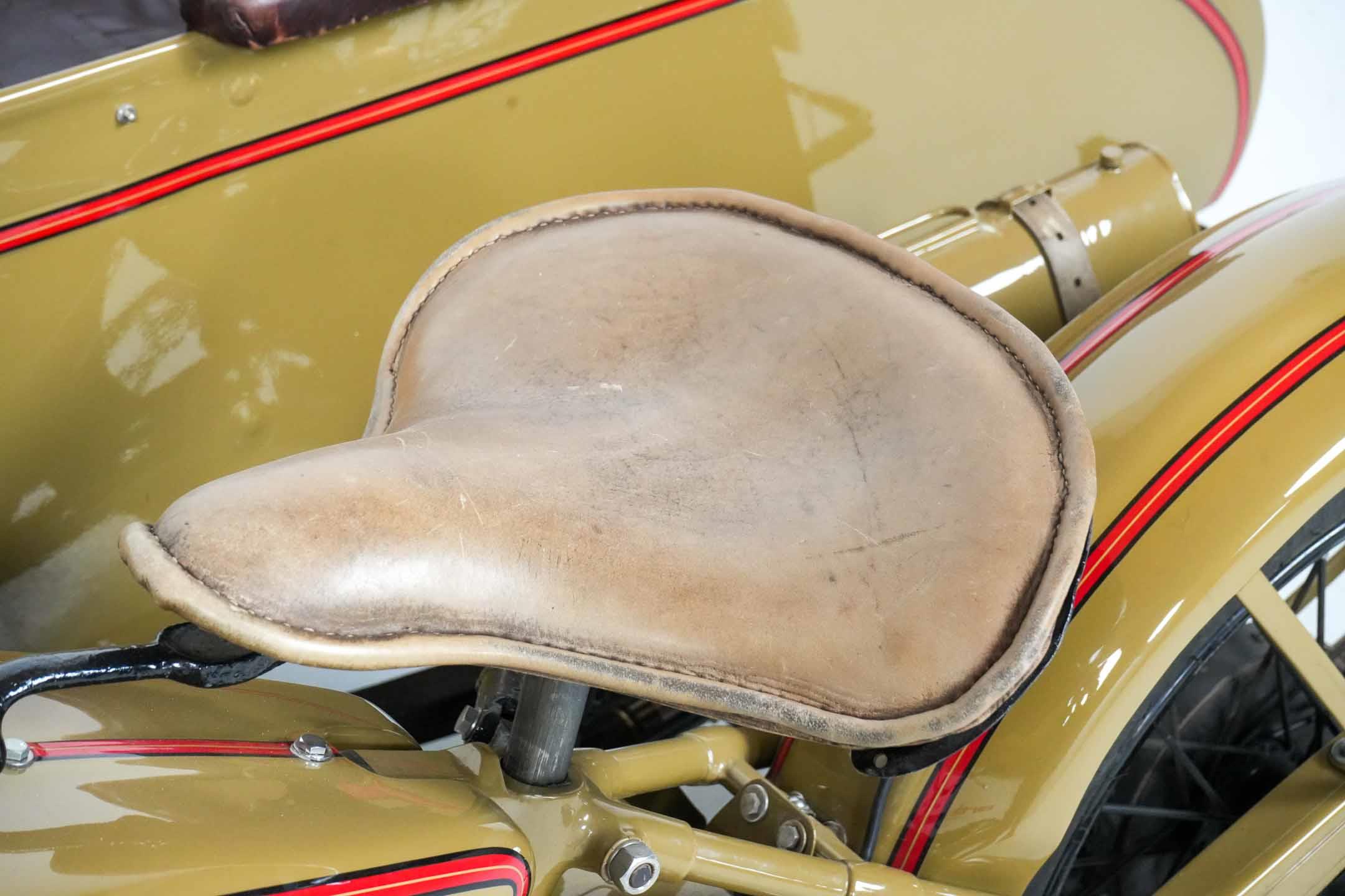 1927 Harley-Davidson Model JS with Sidecar kickstart