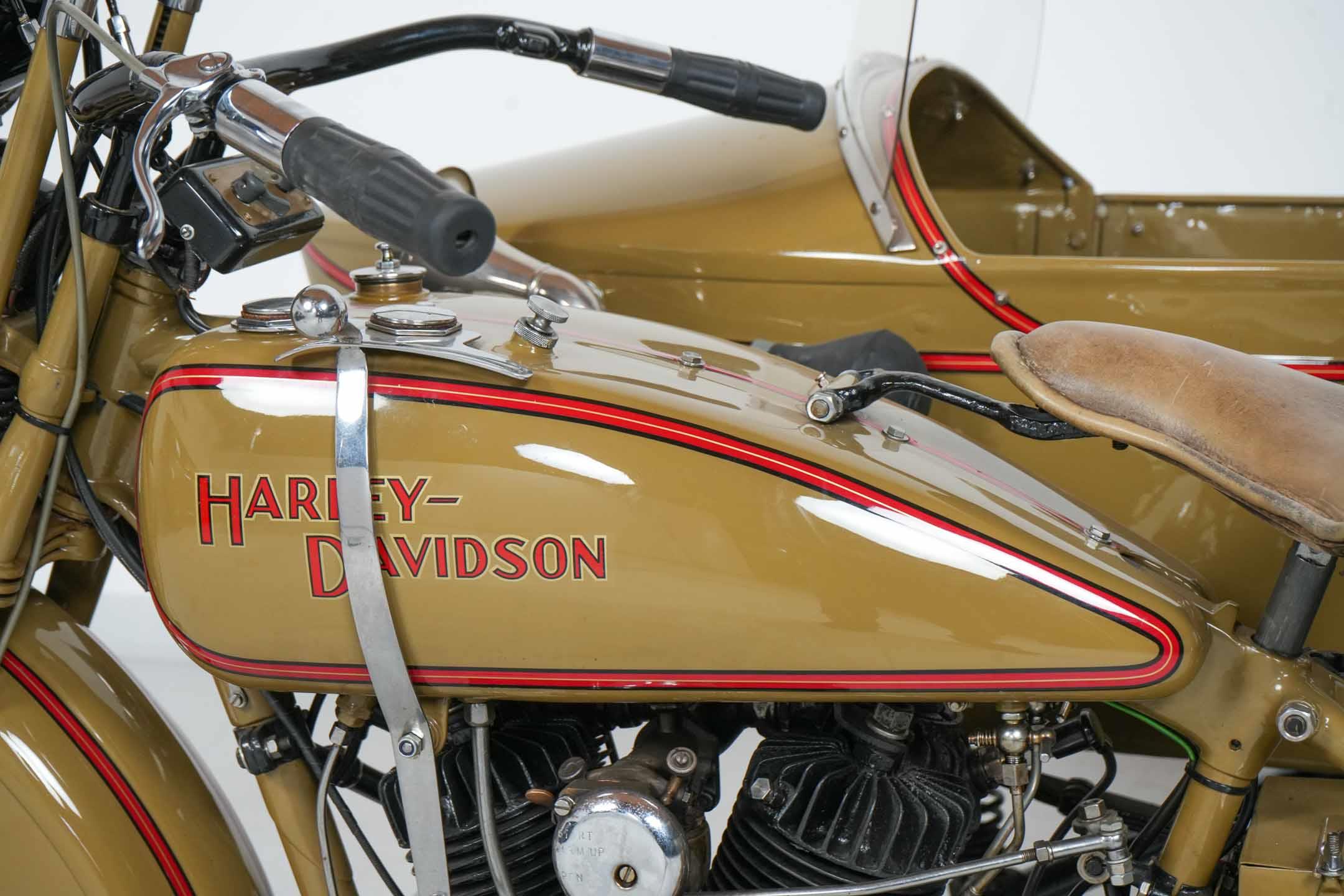 1927 Harley-Davidson Model JS with Sidecar carburetor detail