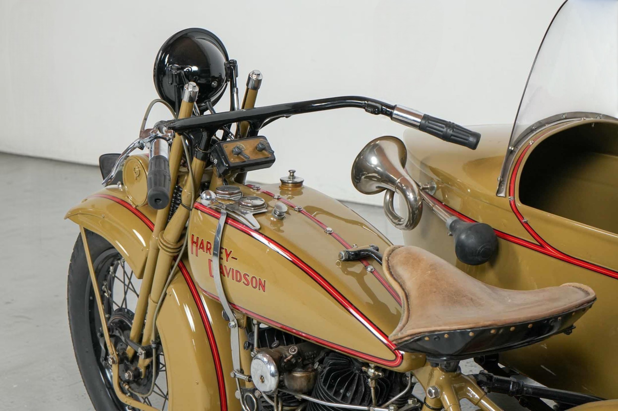 1927 Harley-Davidson Model JS with Sidecar cyclinder detail