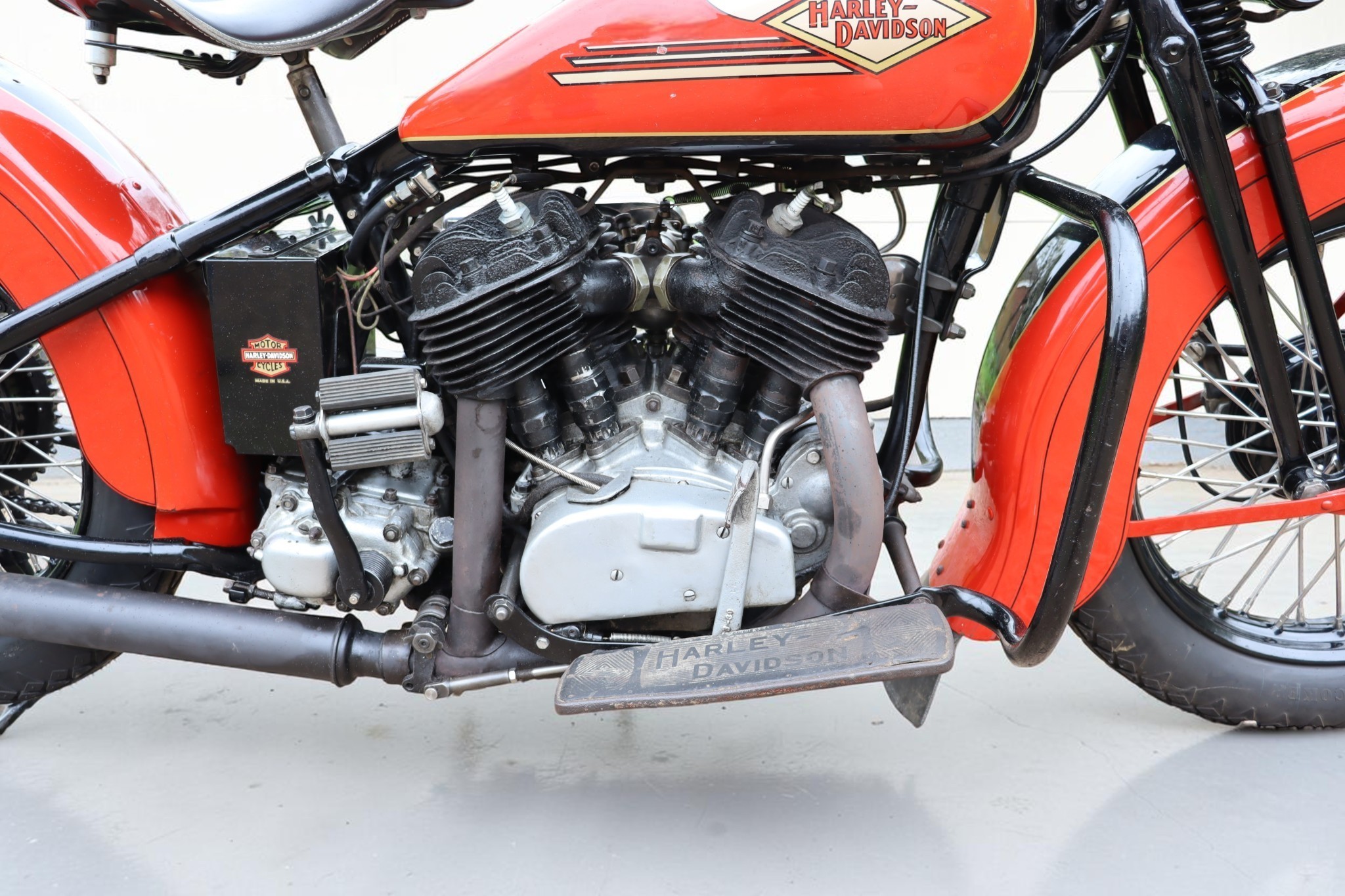 1934 Harley-Davidson Model VLD engine right