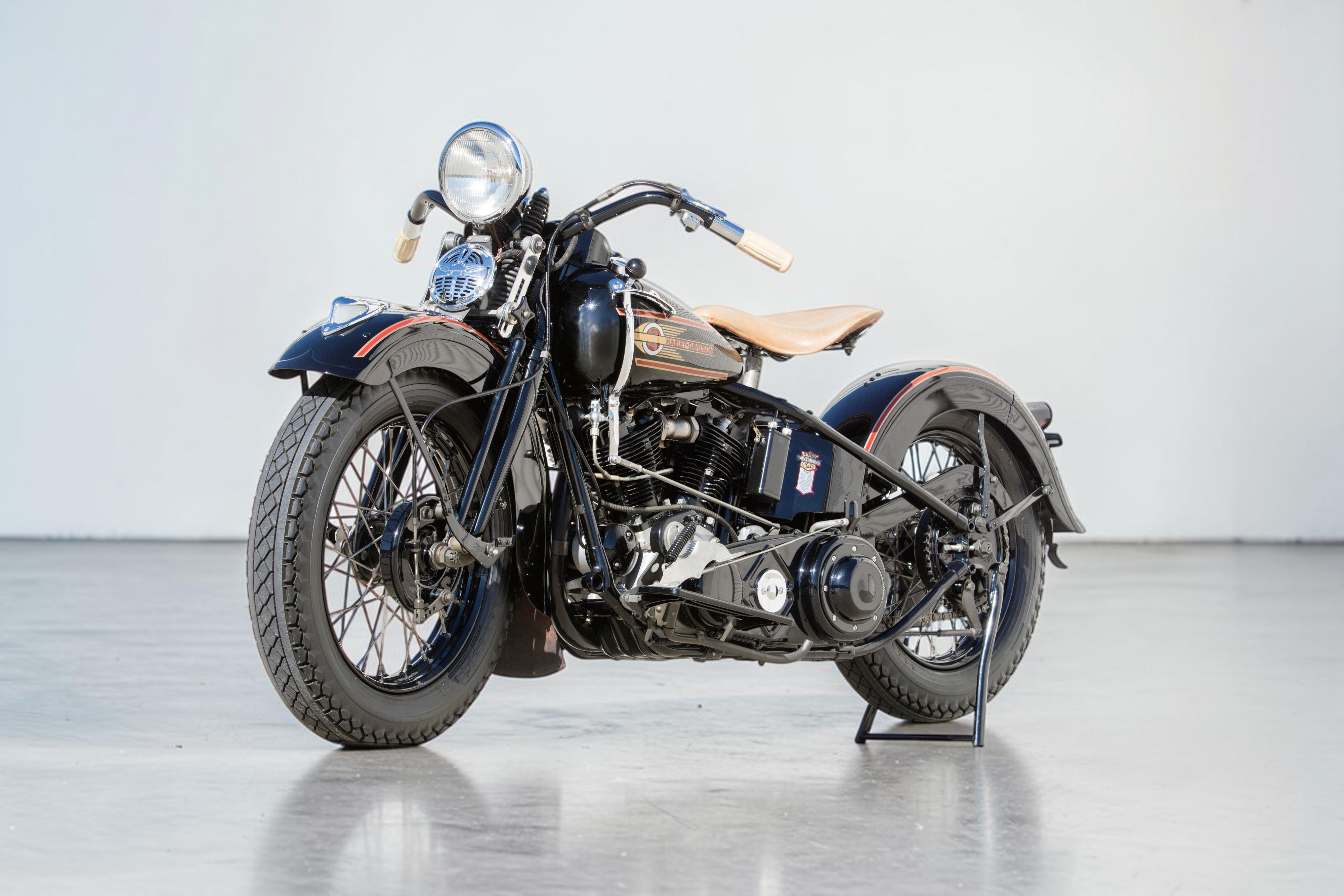 1937 Harley-Davidson Model EL Knucklehead front view