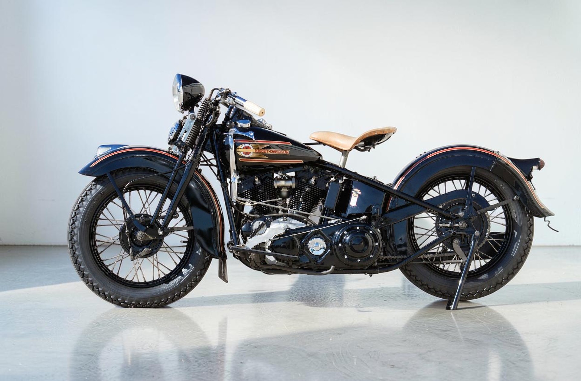 1937 Harley-Davidson Model EL Knucklehead main left view