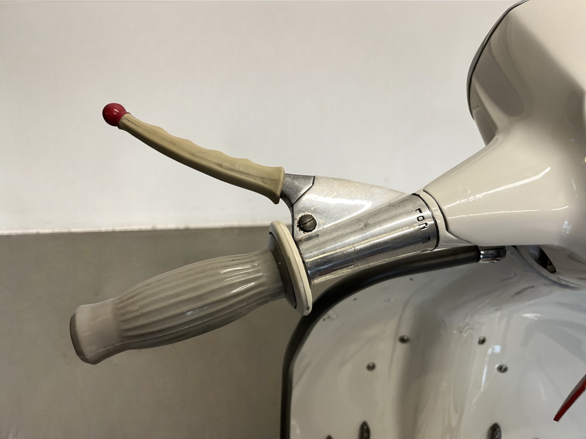 1966 Lambretta SX200 left handle detail