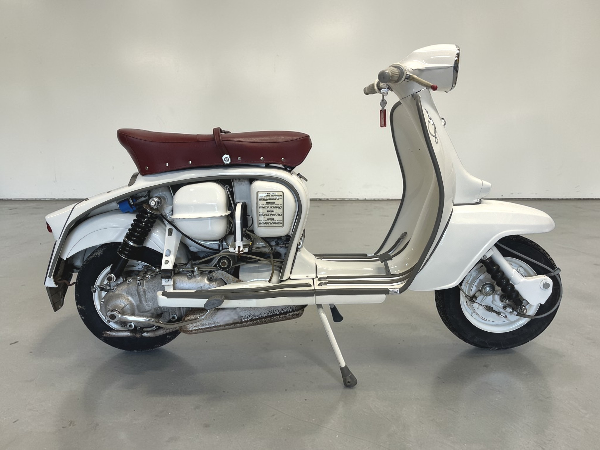 1966 Lambretta SX200 right side open panel view