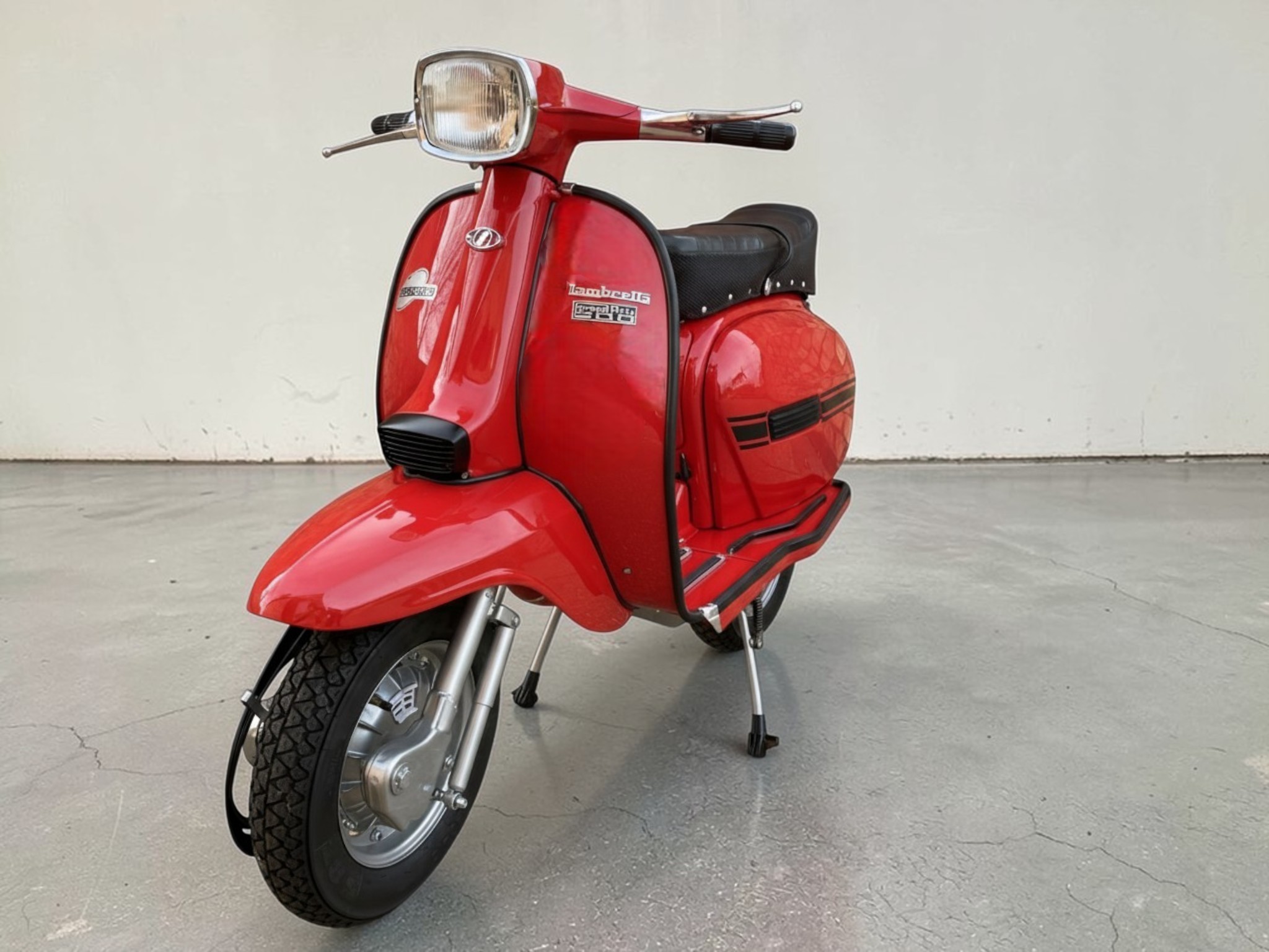 1971 Lambretta GP200 front view left side