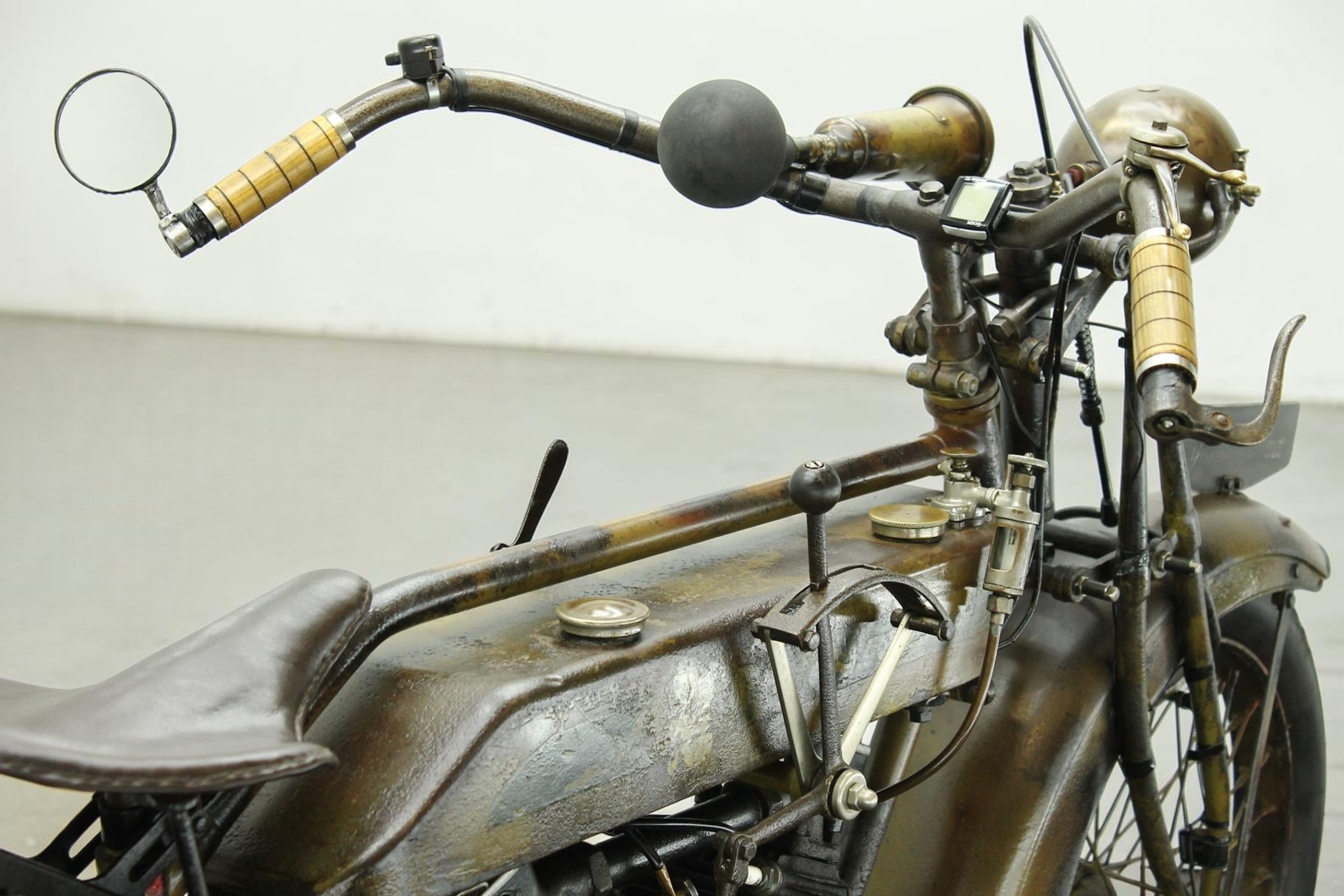 1923 Matchless Model J Sport headlight back