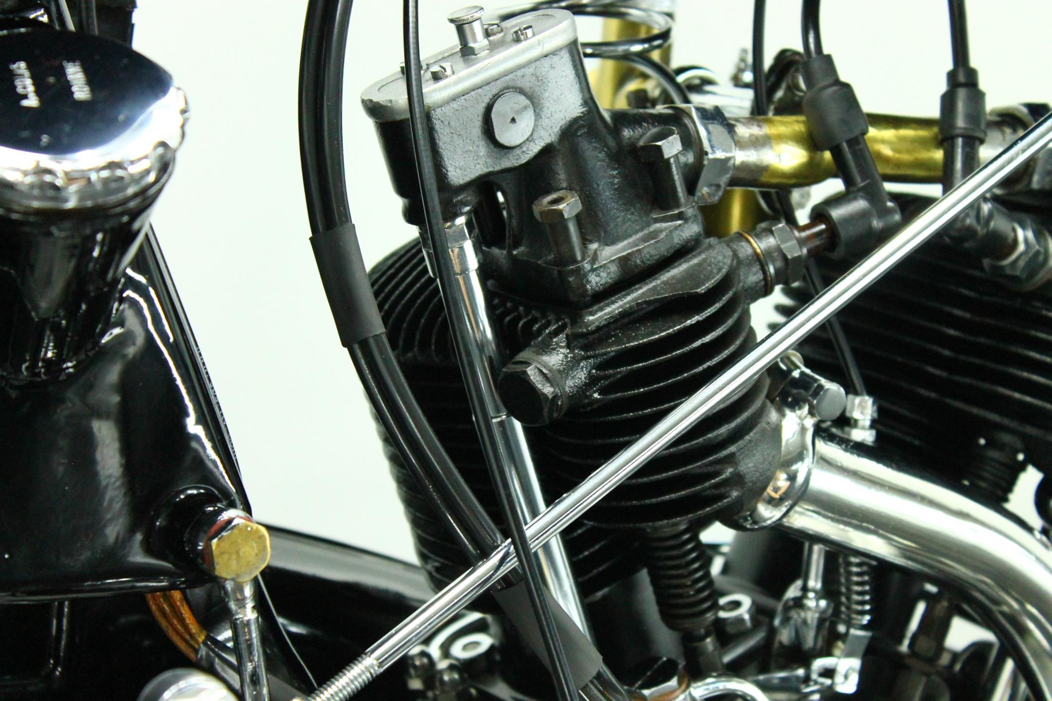 1933 New Map M.T.7 cylinder