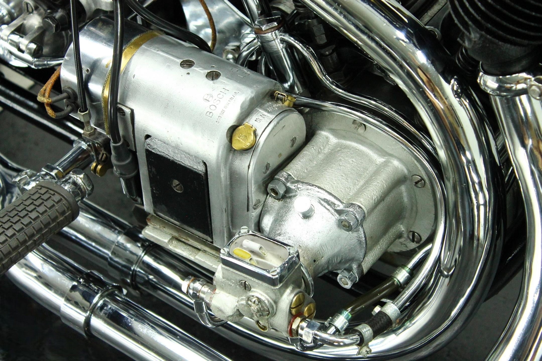 1933 New Map M.T.7 engine detail