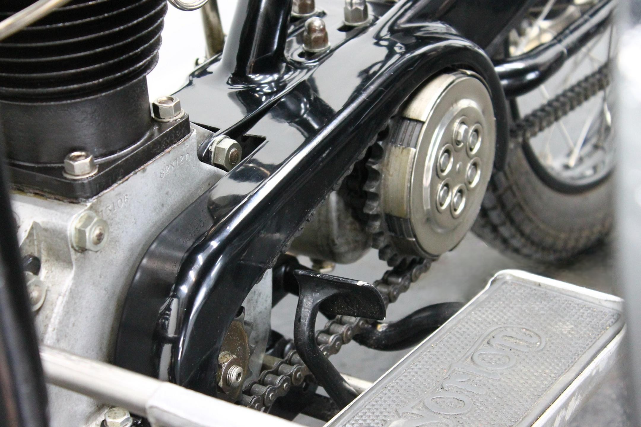 1925 Norton Big Four with Sidecar chain