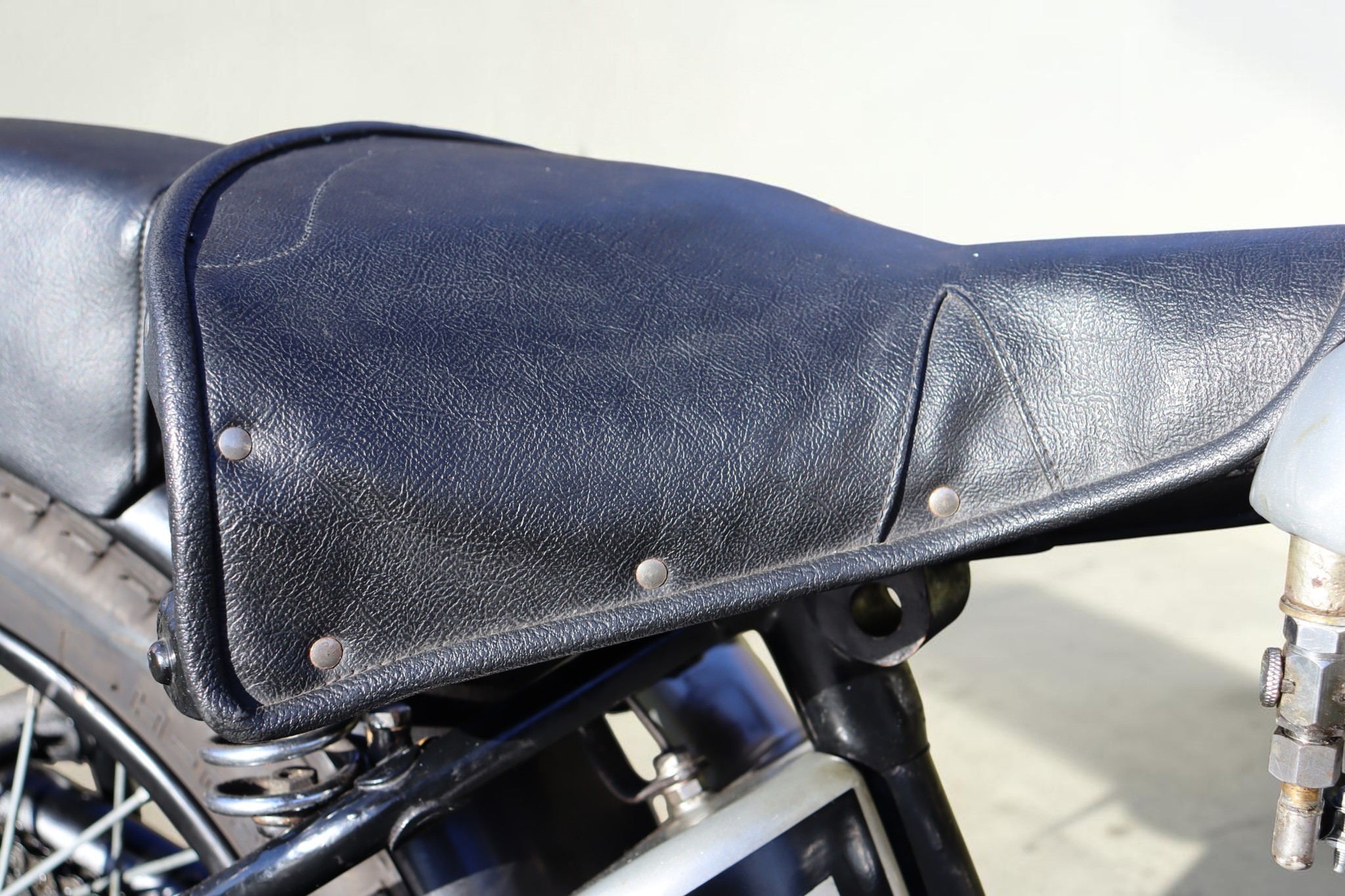 1930 Norton Model CS1 seat detail