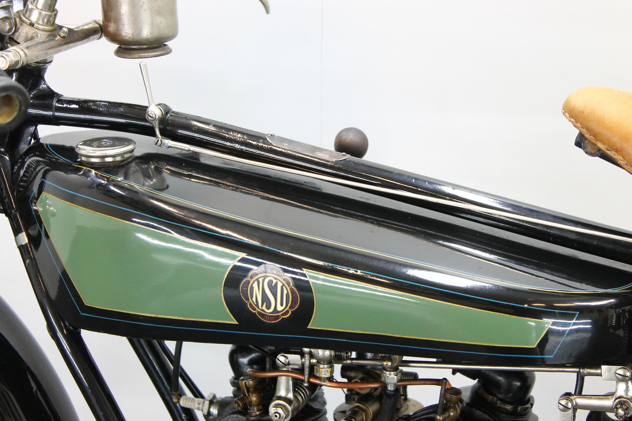 1927 NSU 502 Sport gas tank detail