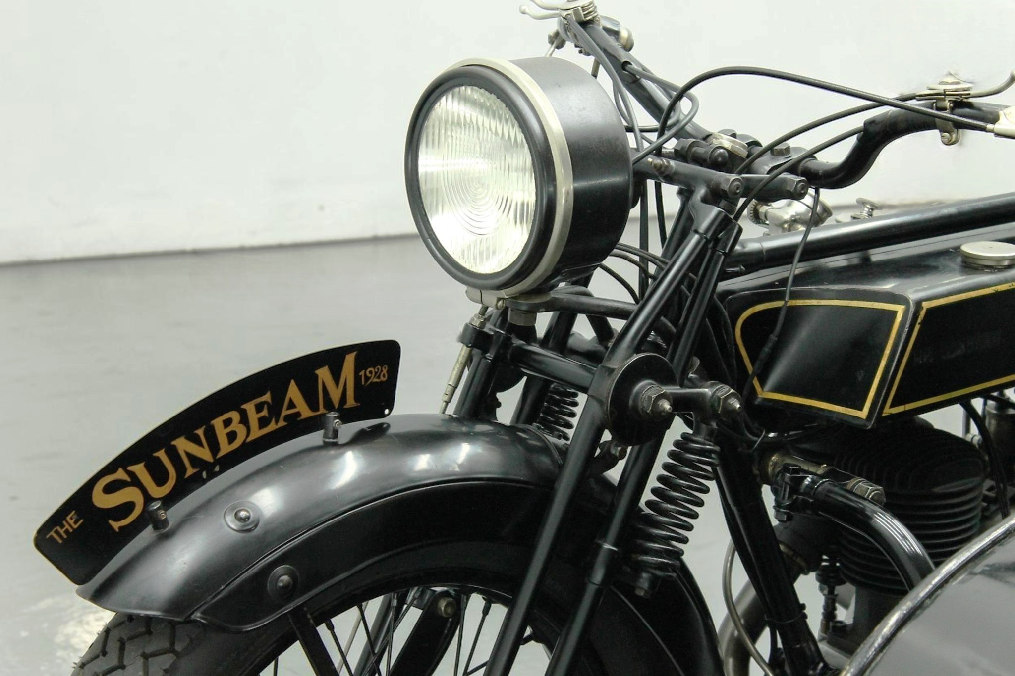 1928 Sunbeam 6 with Sidecar front headlight
