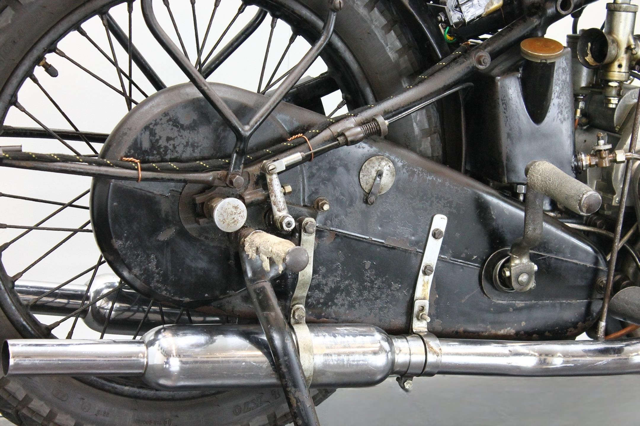 1932 Sunbeam 9A chain detail
