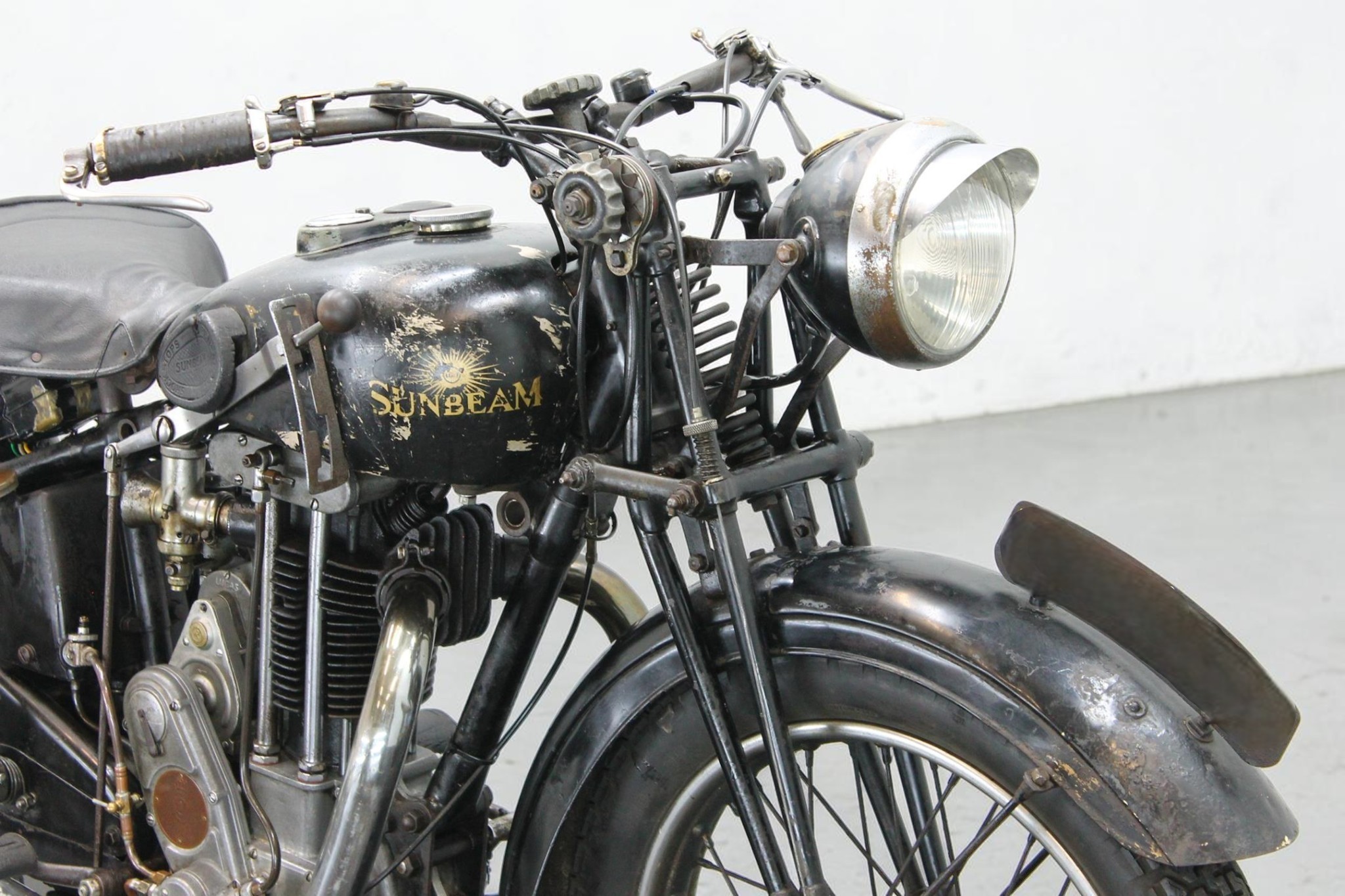 1932 Sunbeam 9A headlight view