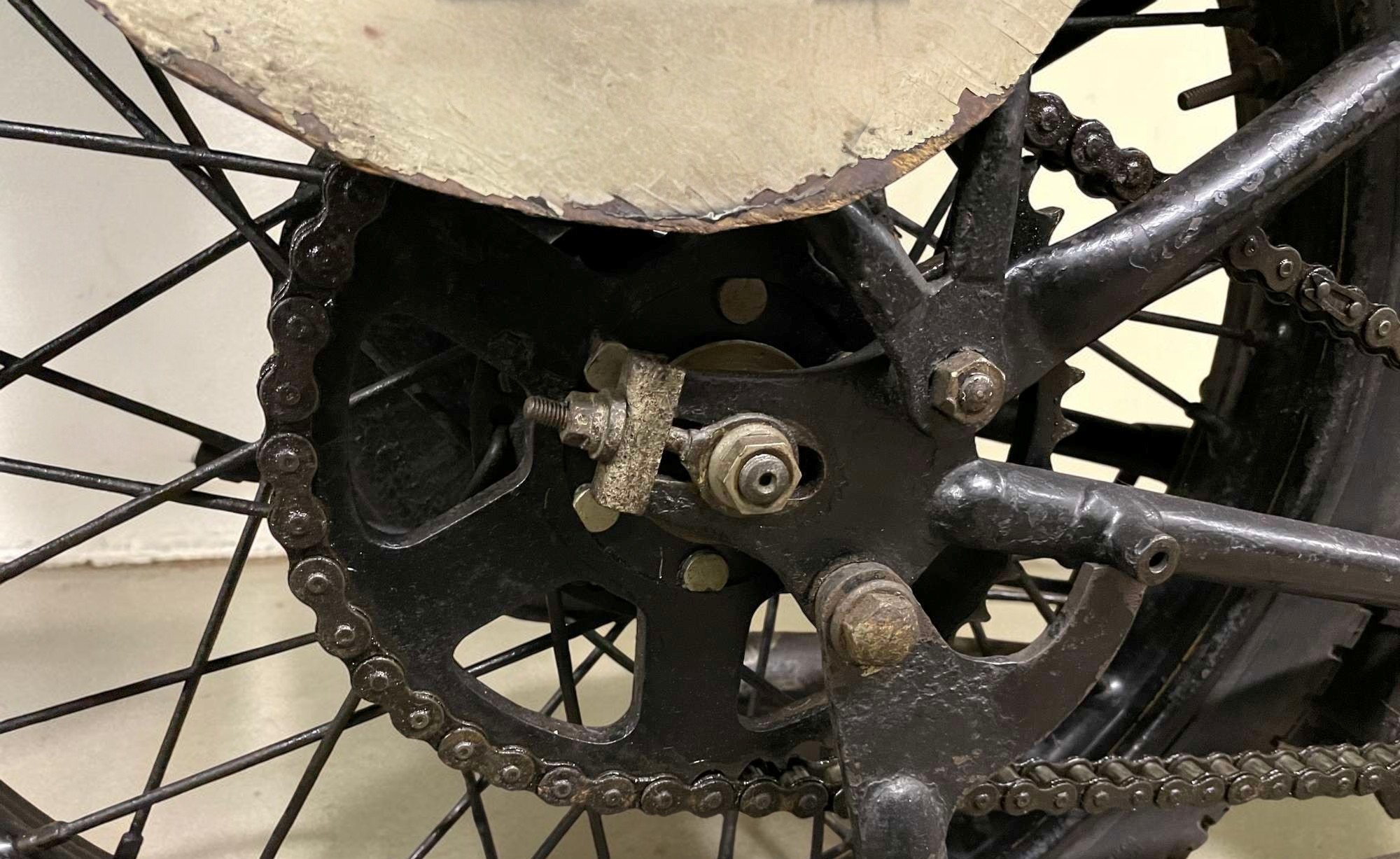 1927 Triumph Model TT chain detail