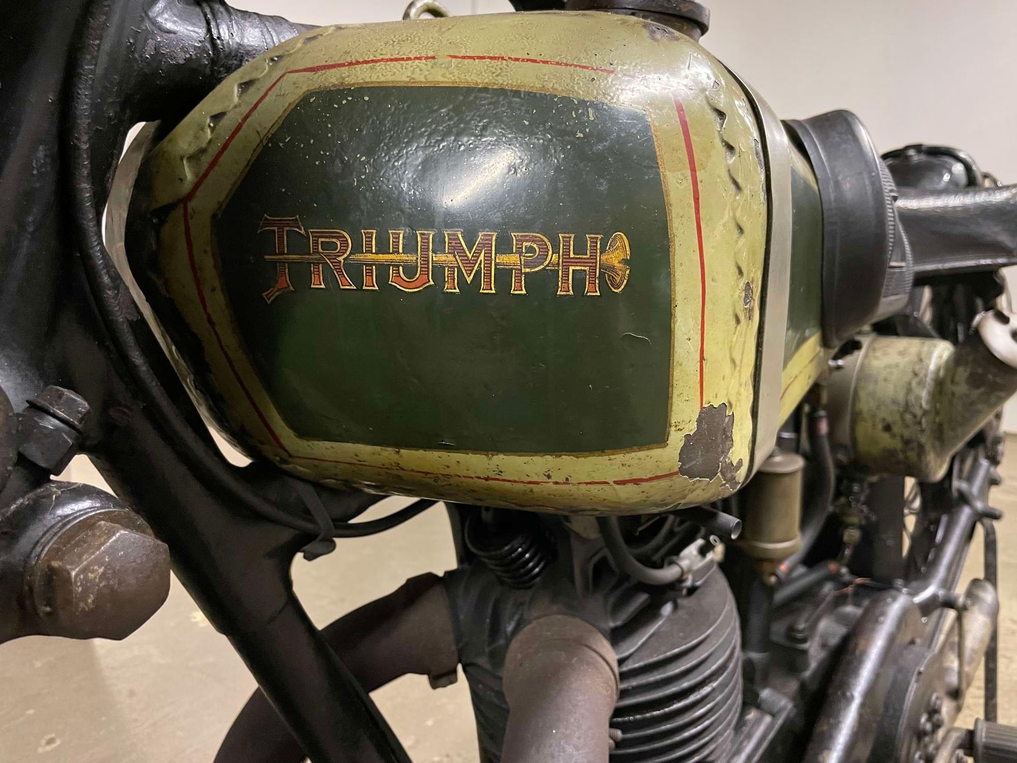 1927 Triumph Model TT logot detail