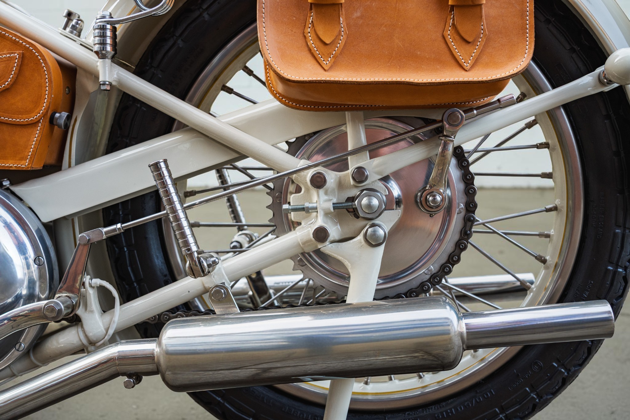 1946 Triumph Model T100 exhaust pipe detail