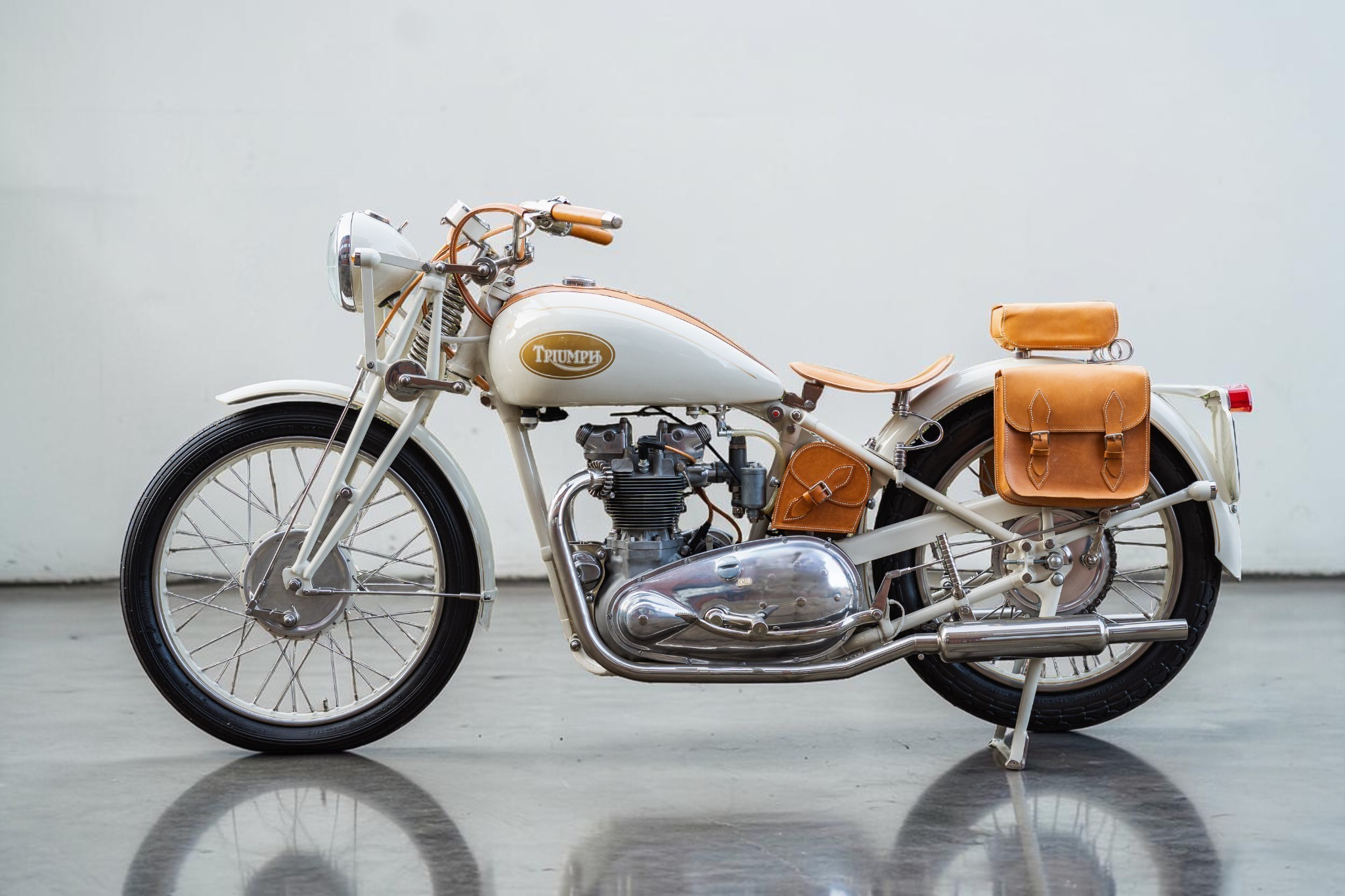 1946 Triumph Model T100 left main view