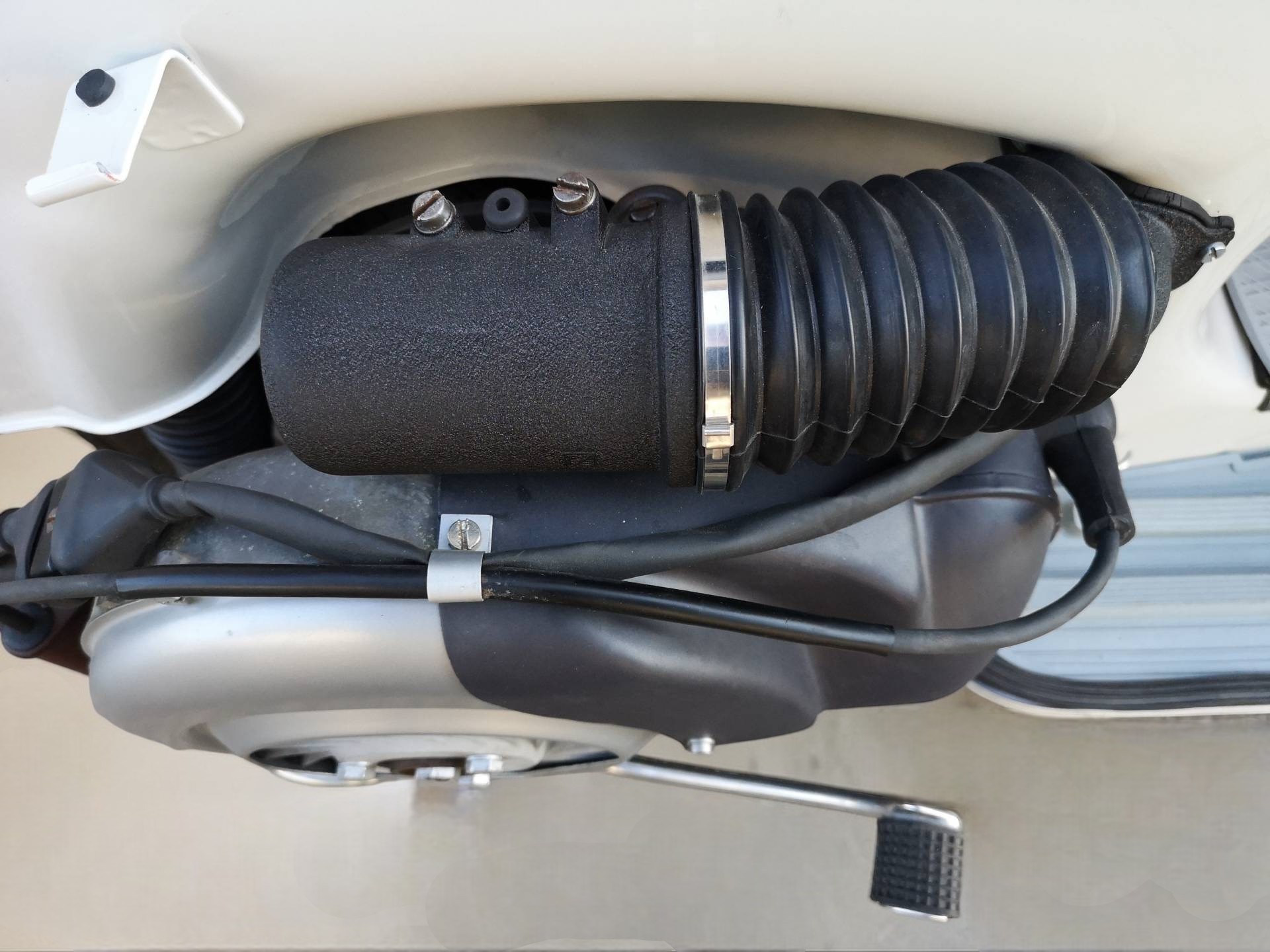 1962 Vespa GS160 engine close detail