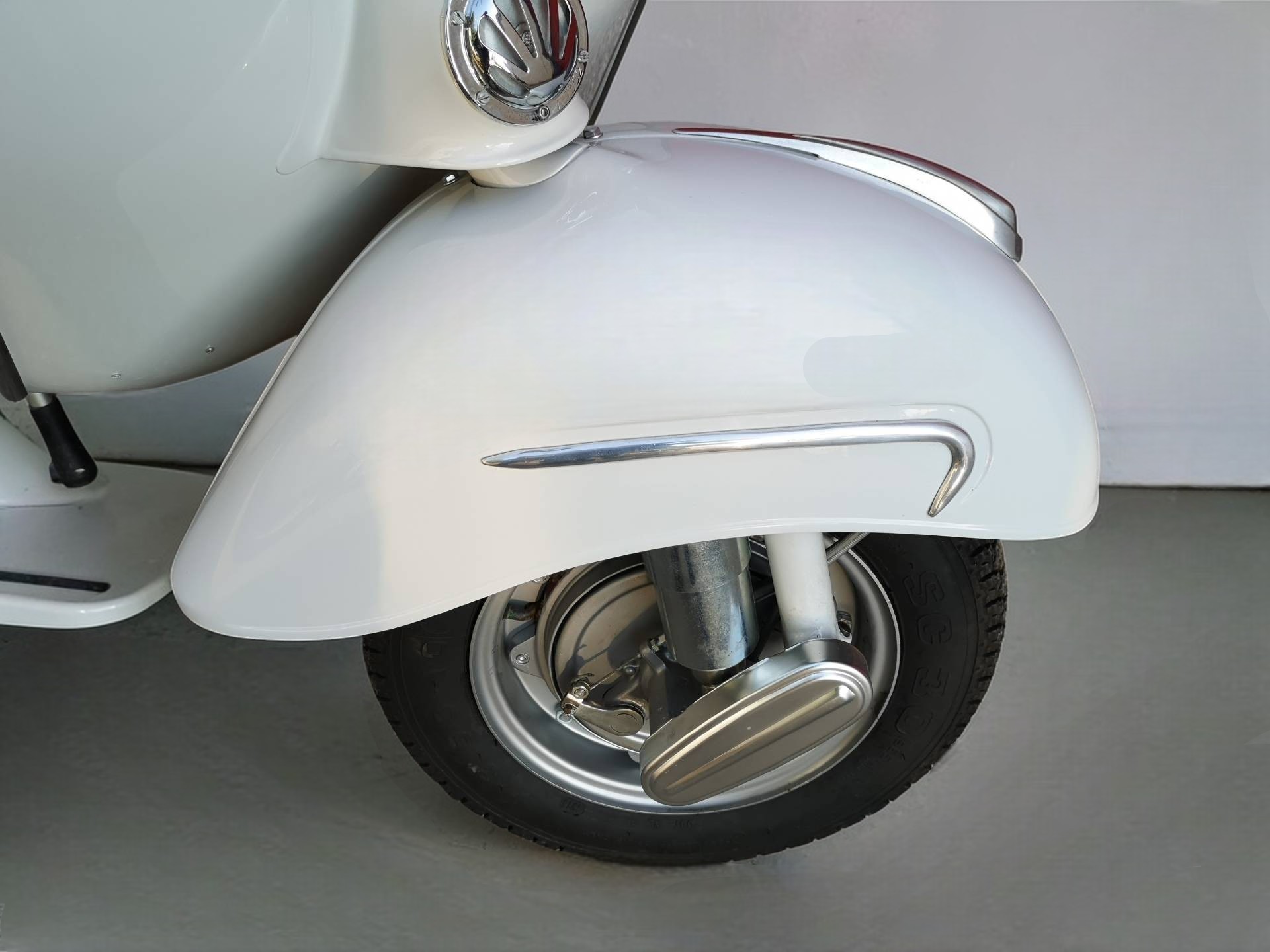 1962 Vespa GS160 front right wheel