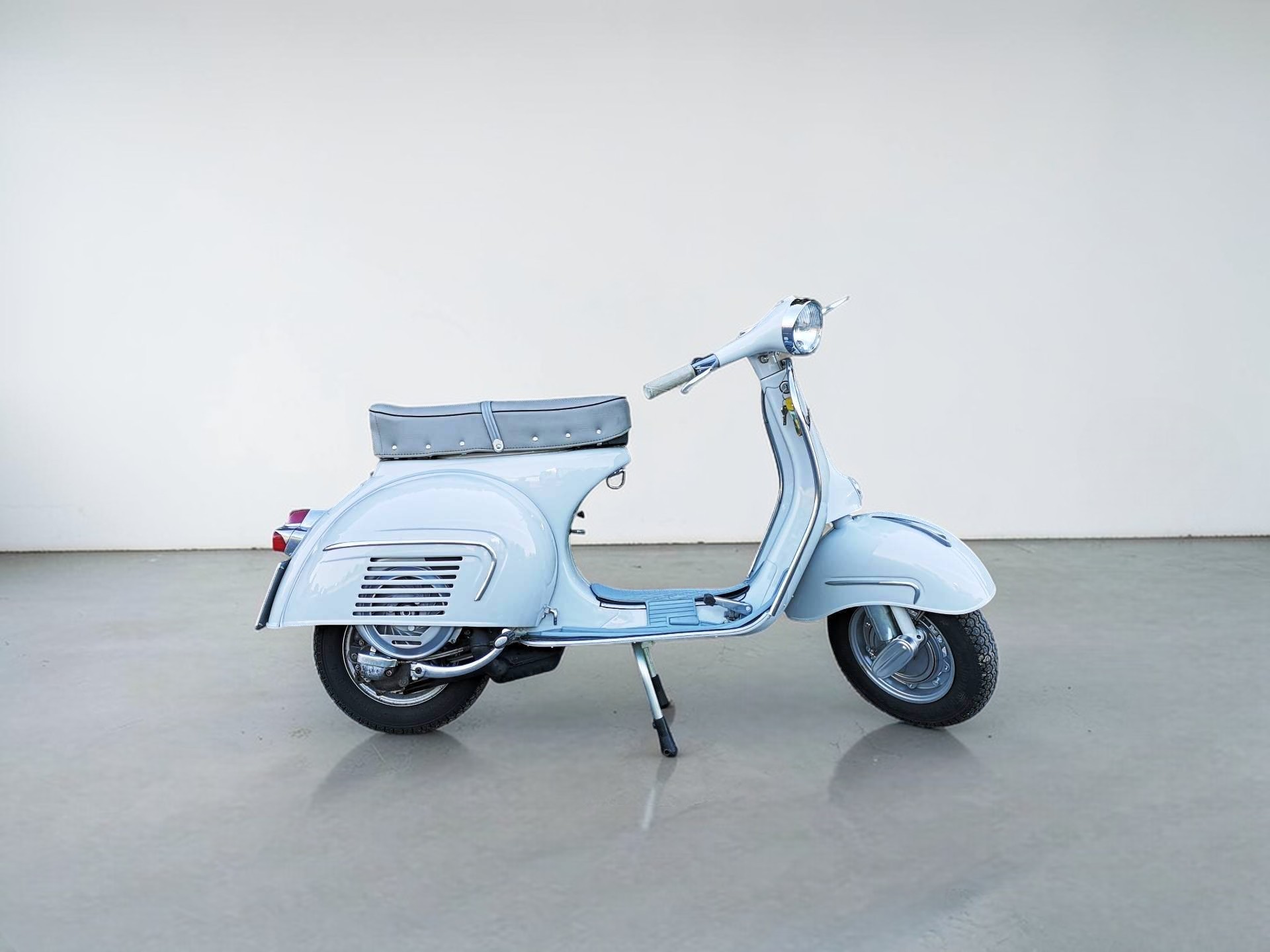 1962 Vespa GS160 right side