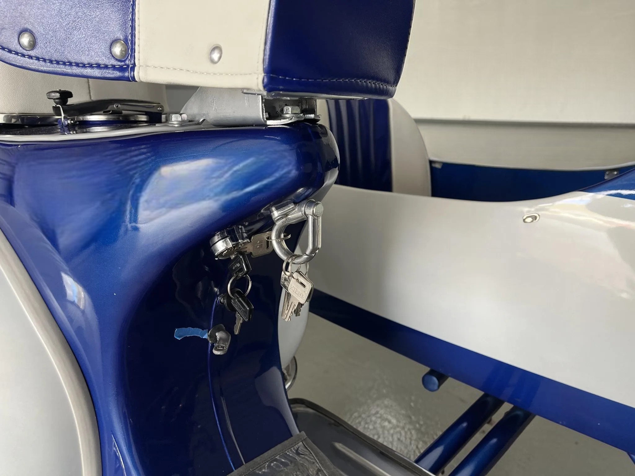 1962 Vespa VBB with Sidecar key detail