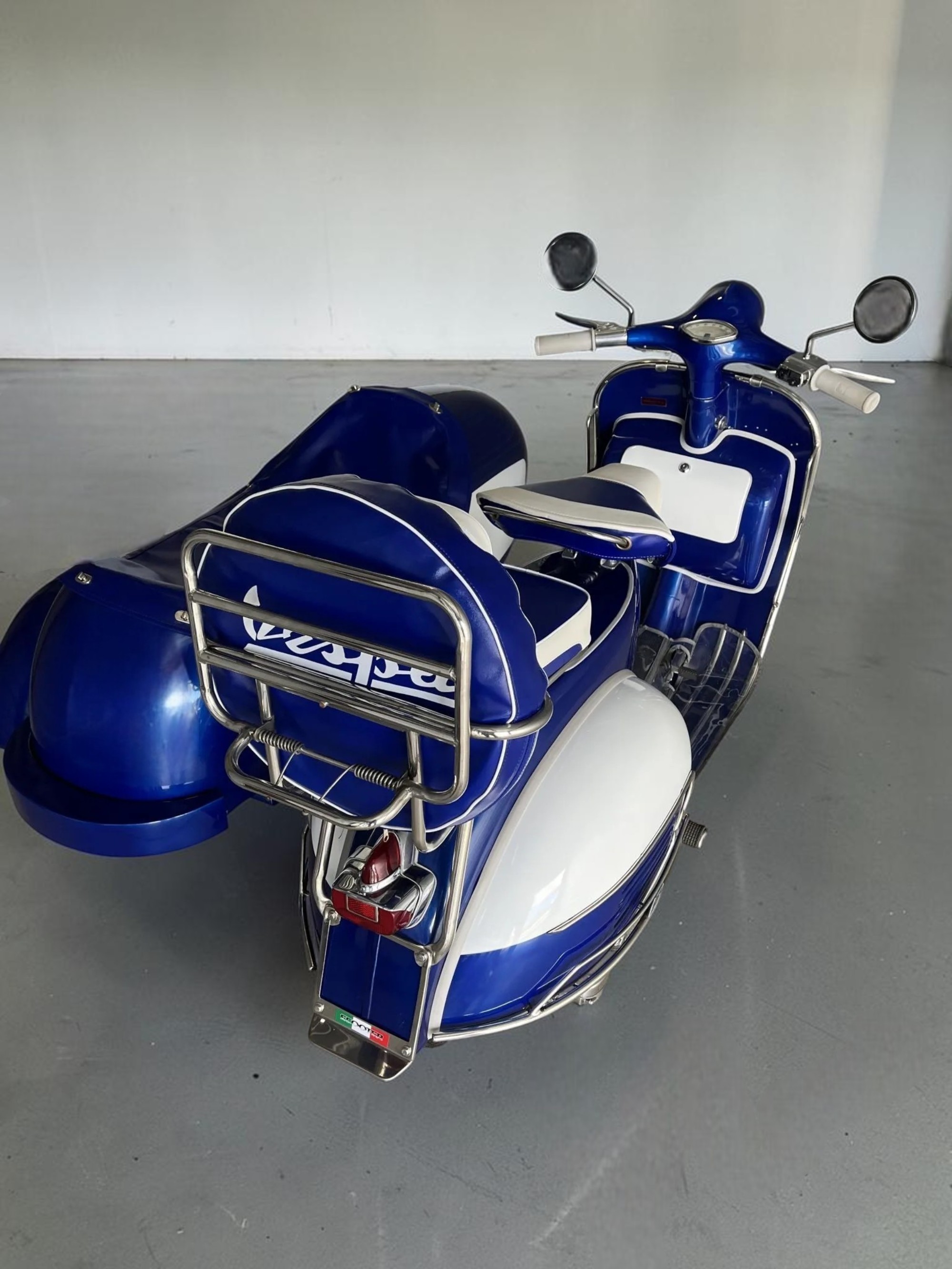 1962 Vespa VBB with Sidecar rear left view