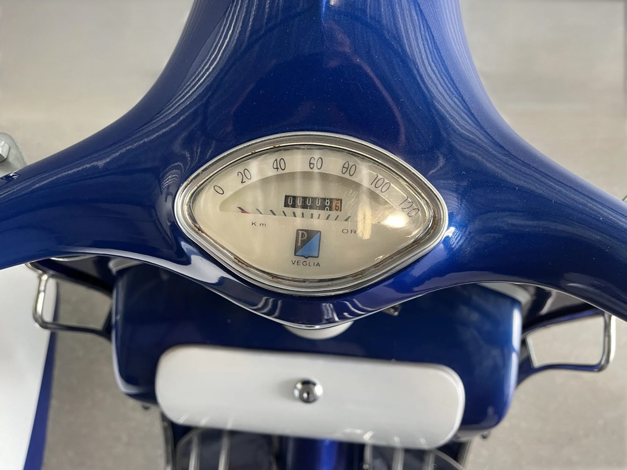1962 Vespa VBB with Sidecar speedometer detail