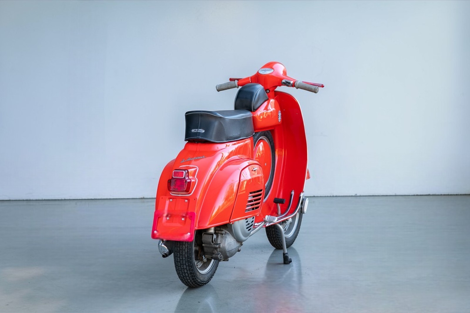 1970 Vespa SS90 Super Sprint back side