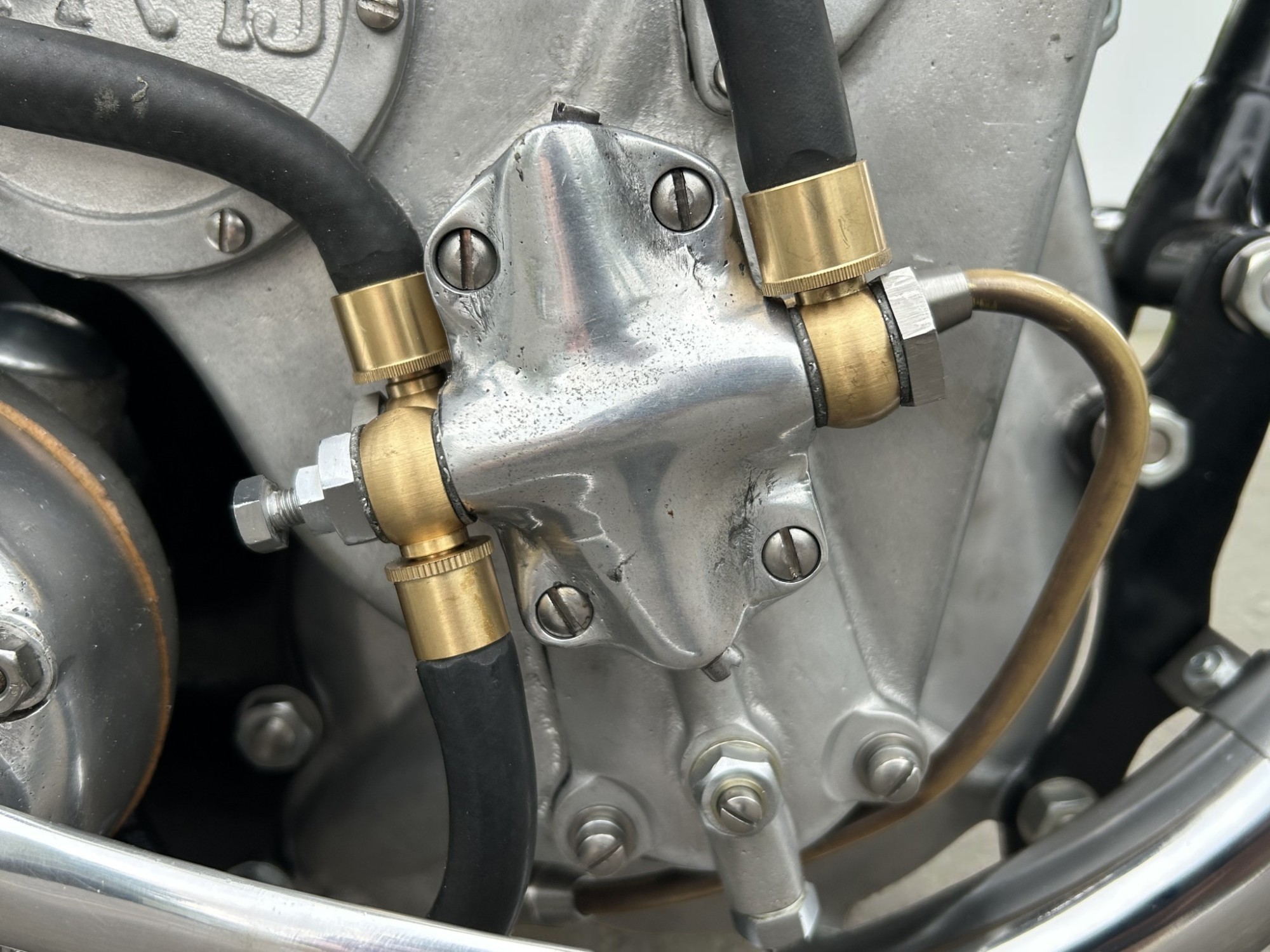 1939 Vincent-HRD Model Comet Series A 498cc cables detail