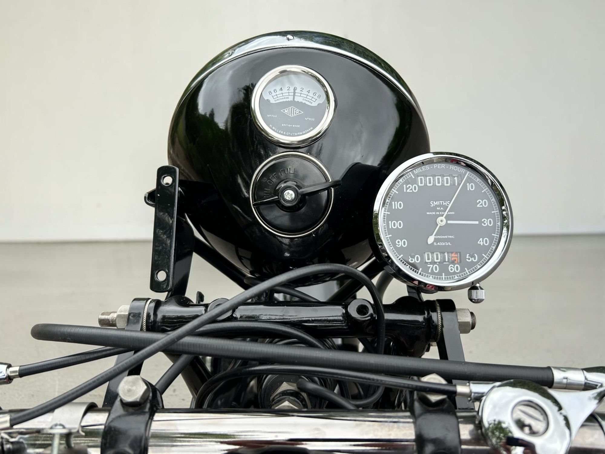 1939 Vincent-HRD Model Comet Series A 498cc front headlight view