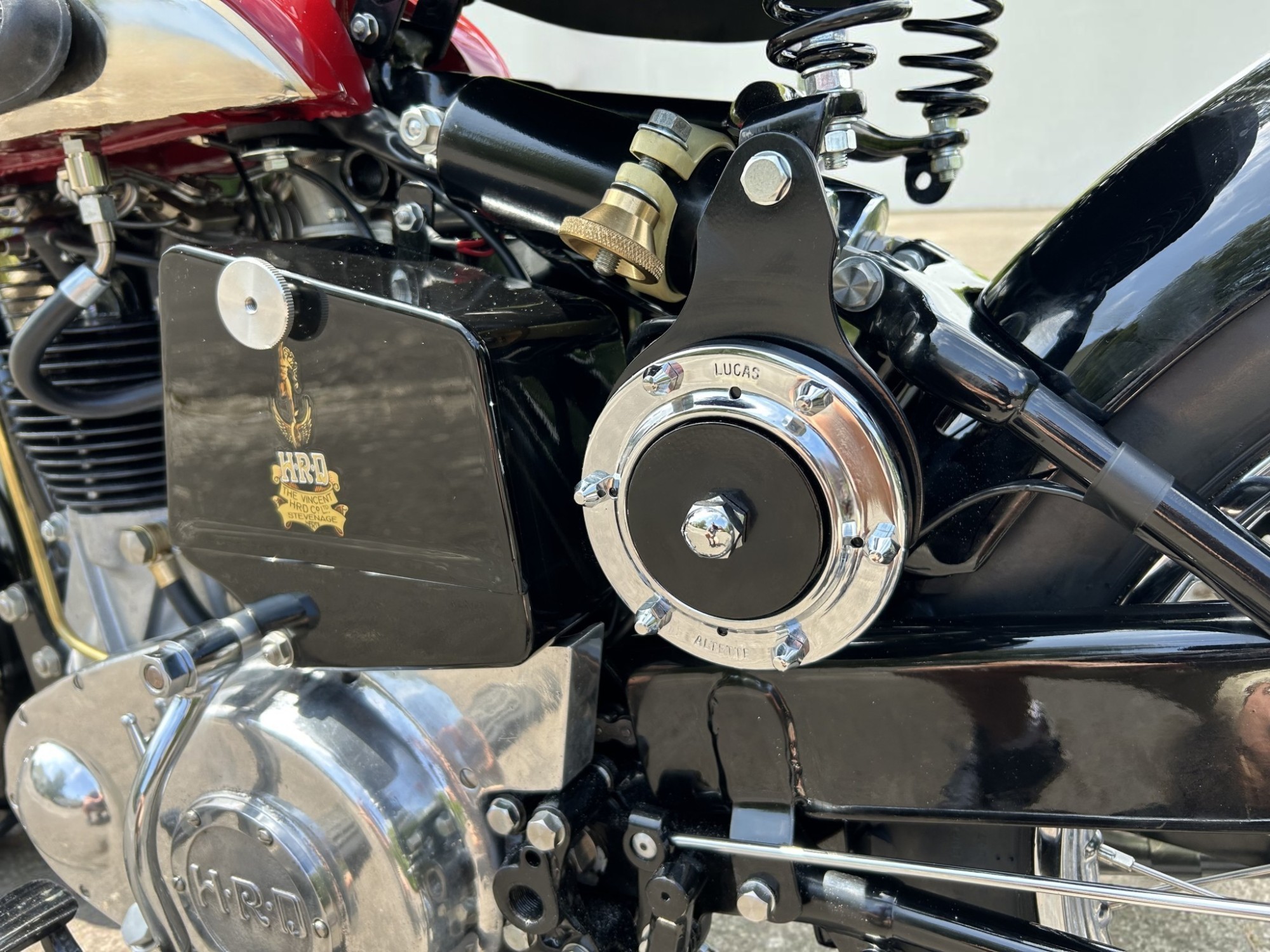 1939 Vincent-HRD Model Comet Series A 498cc logo detail