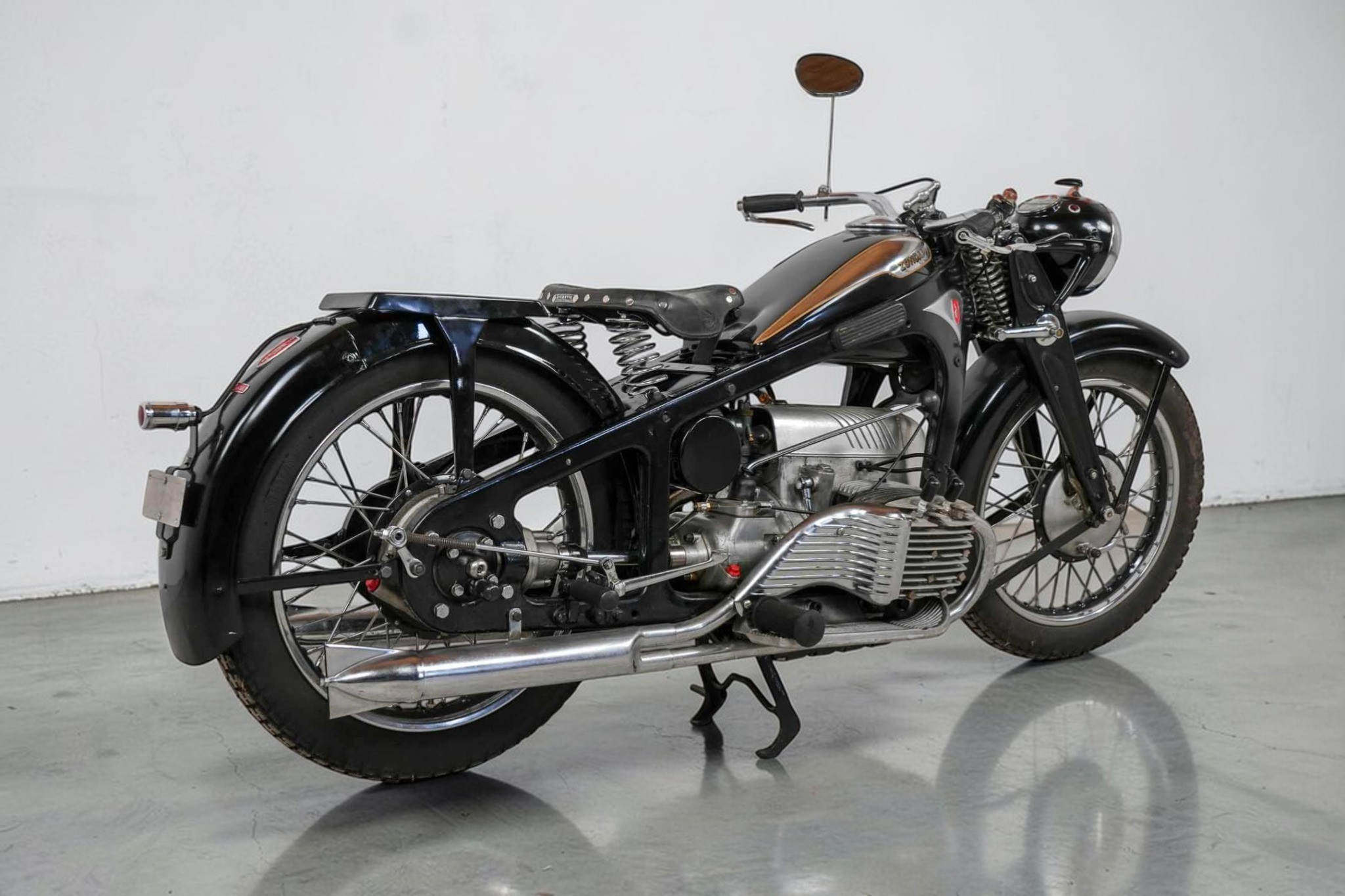 1934 Zundapp K800 front left view