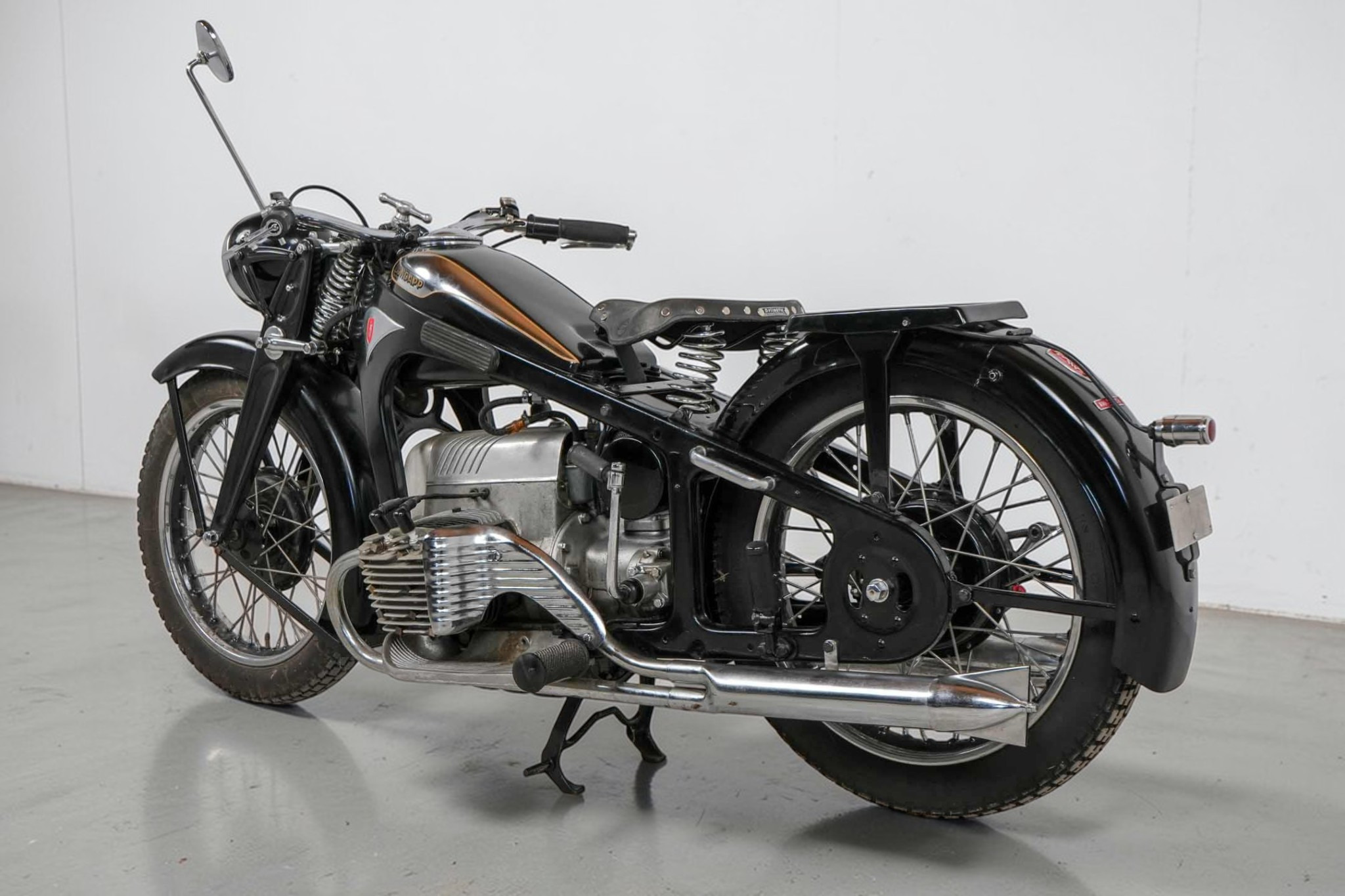 1934 Zundapp K800 rear right view